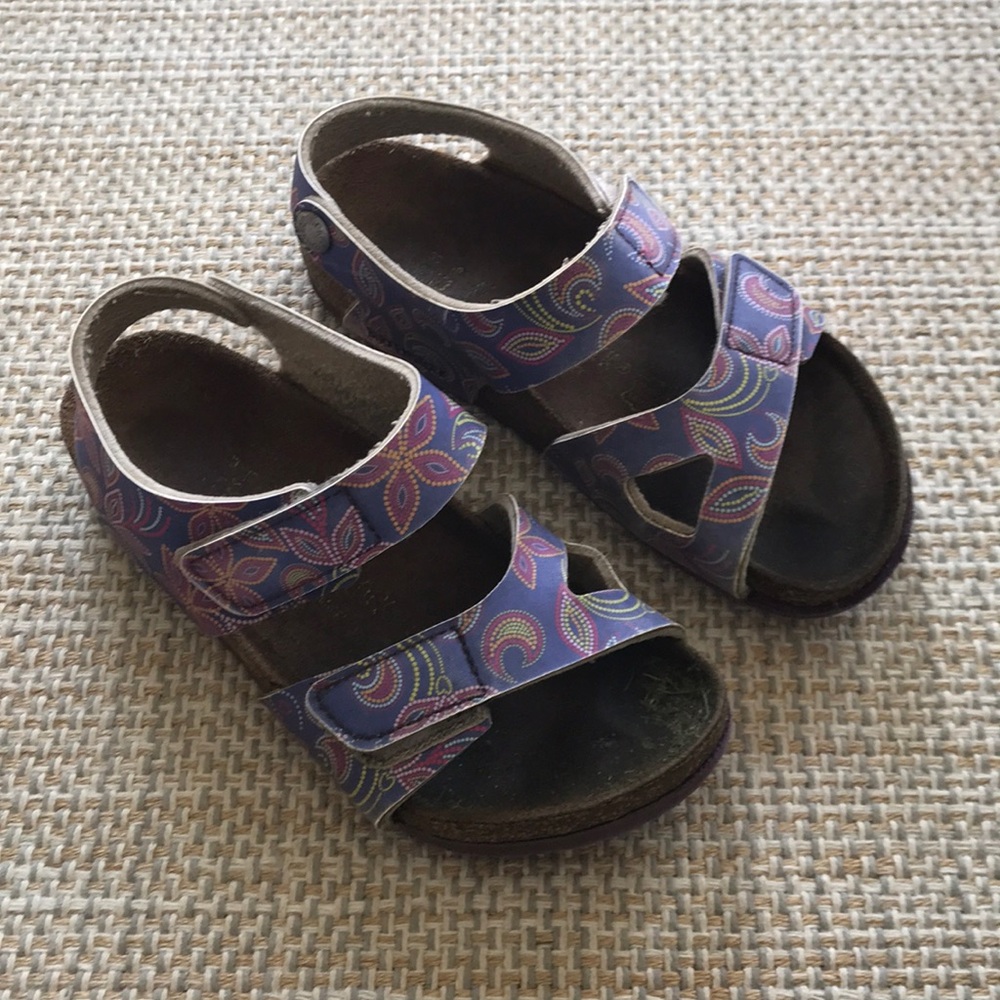 Kids Birkenstock Sandals (size 33)